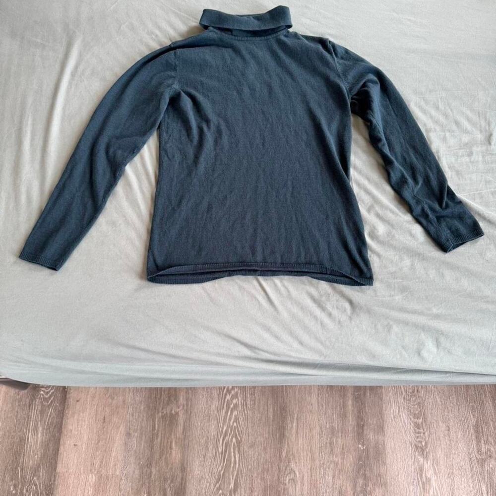 Soft and cozy Coldwater Creek blue turtleneck sweater- Size Women's Medium